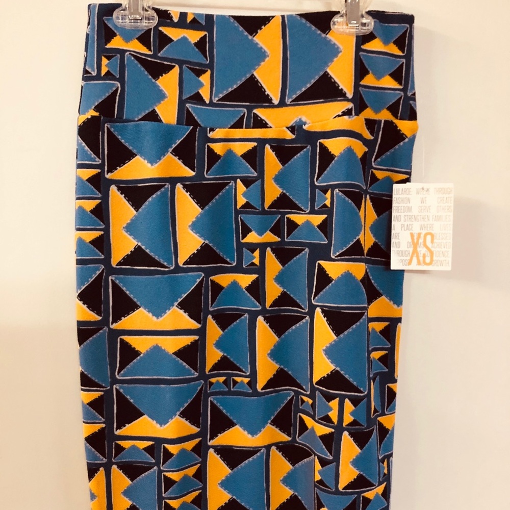 Lula Roe Skirts - Picture 6 of 7